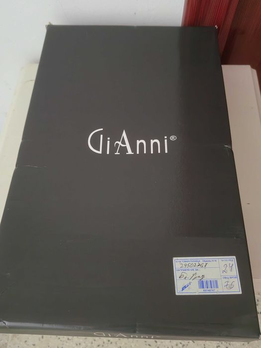 Ботуши от естествена кожа на марката GiAnni