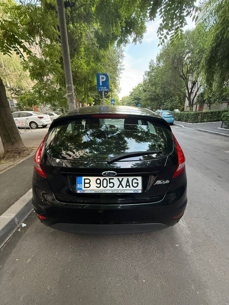 Ford fiesta 1.4 benzina automata 2011