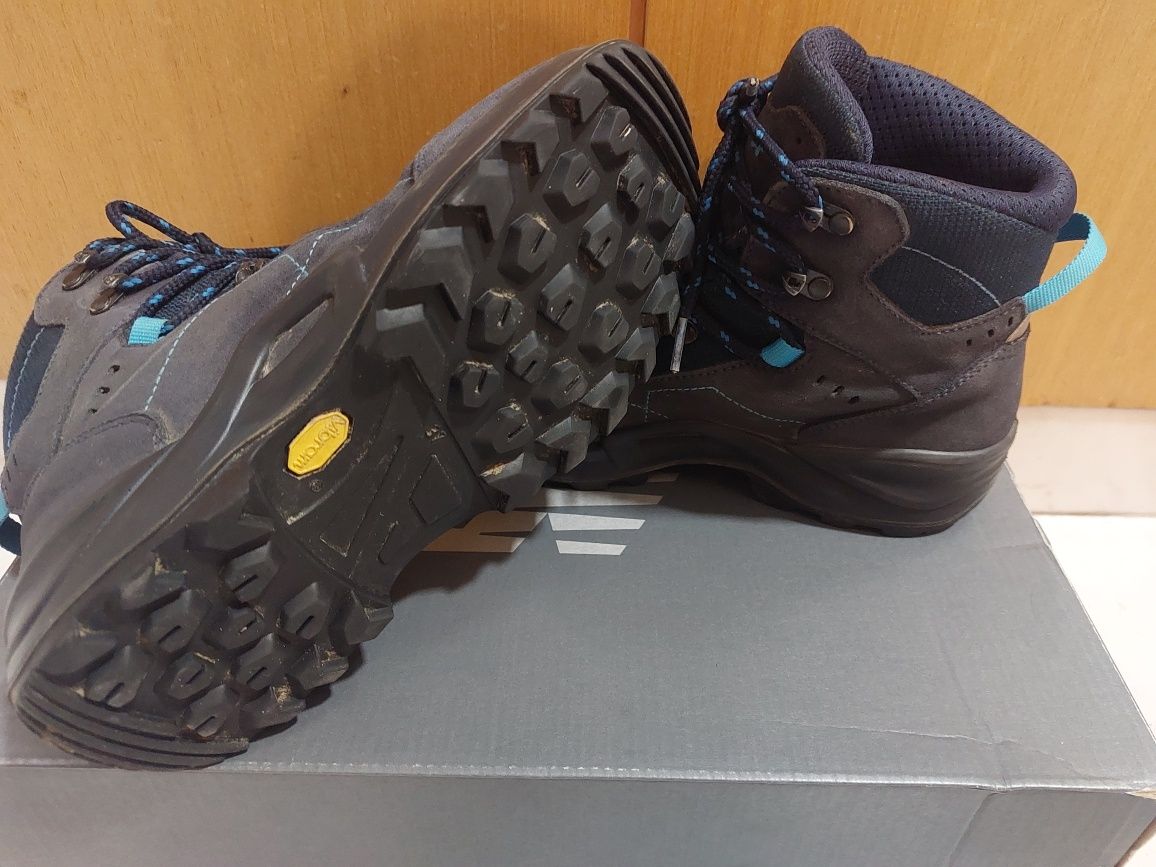 Туристически обувки Lowa GORE-TEX