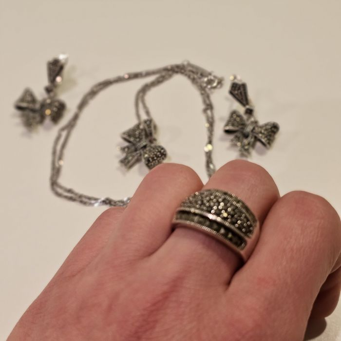 Set argint cu marcasite