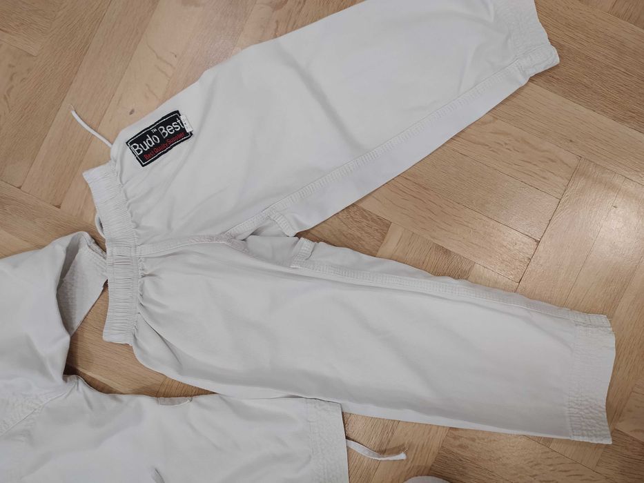 Кимоно, пояси, протектори, спортен екип