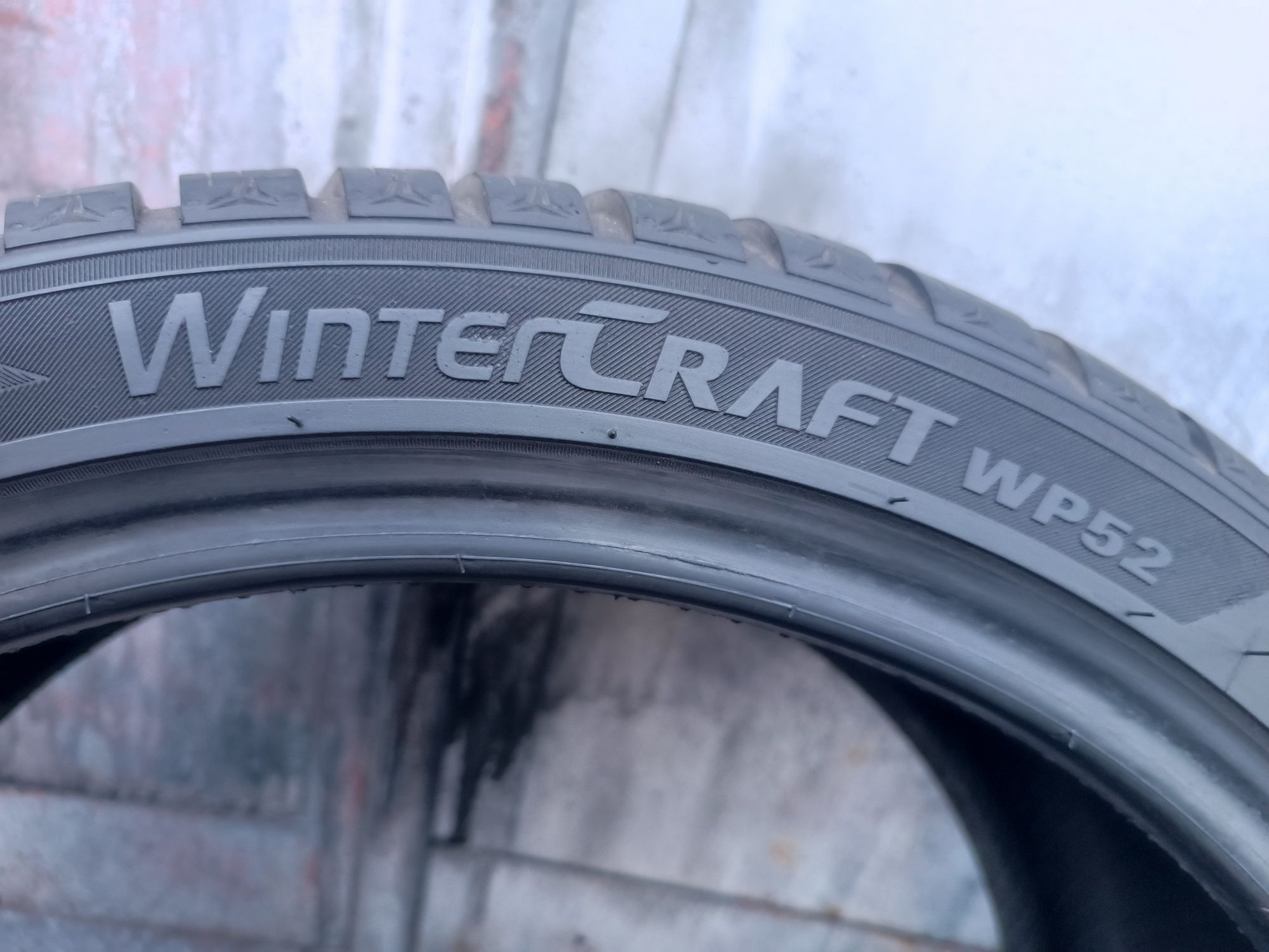 225/40/18 Kumho Дот 3022