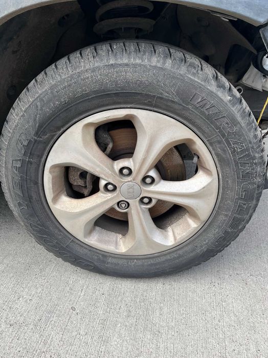 jante kia sorento sportage 235/65 R17 anvelope Good Year M+S dot 2020