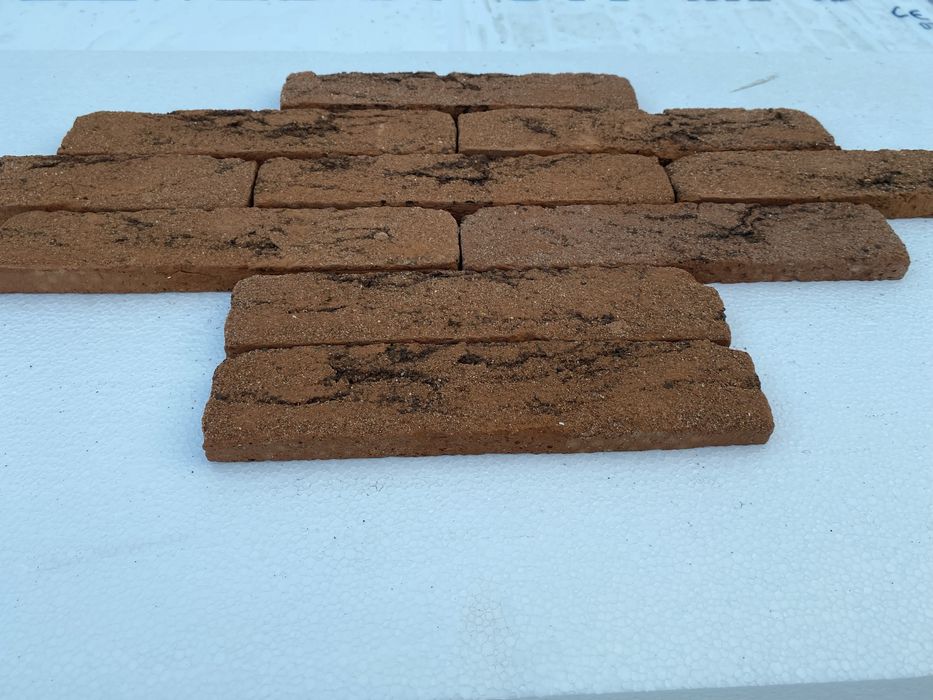 Caramida Aparenta feliata