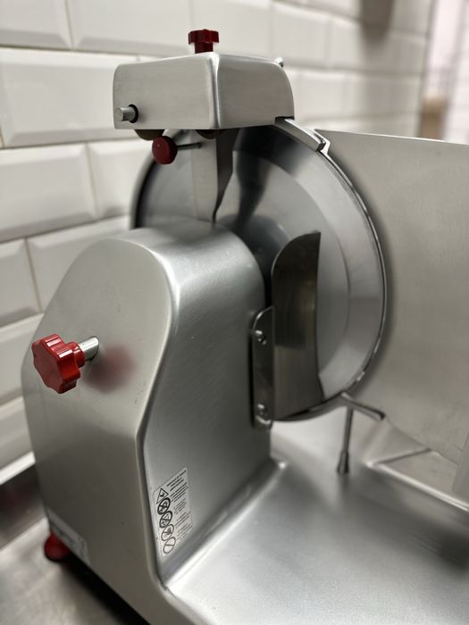 Колбасорезачка - слайс машина