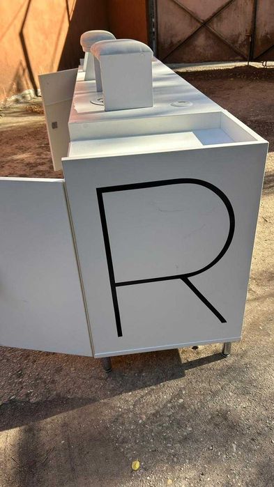 Mese profesionale pentru salon manichiură