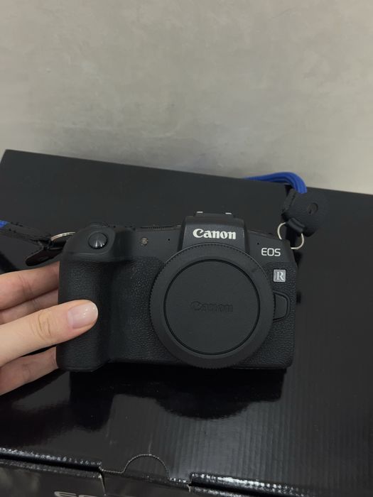 canon eos RP body
