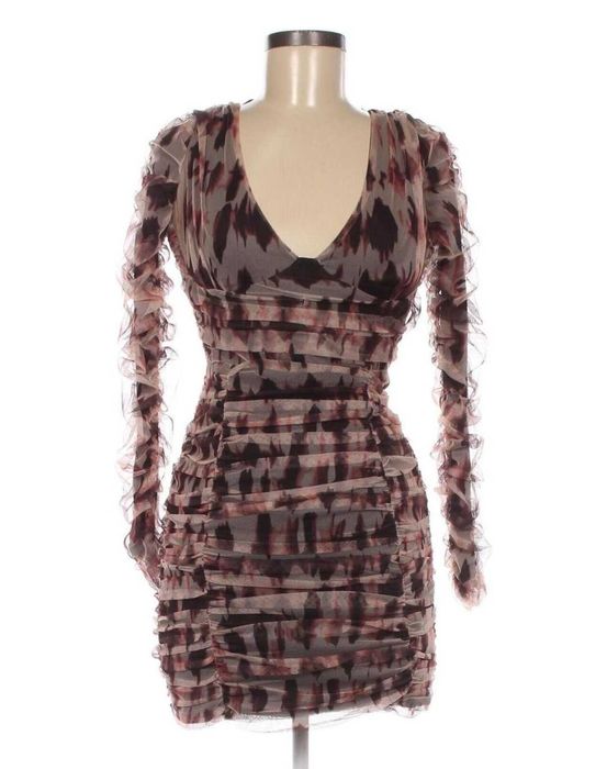 Рокля на Зара с етикета