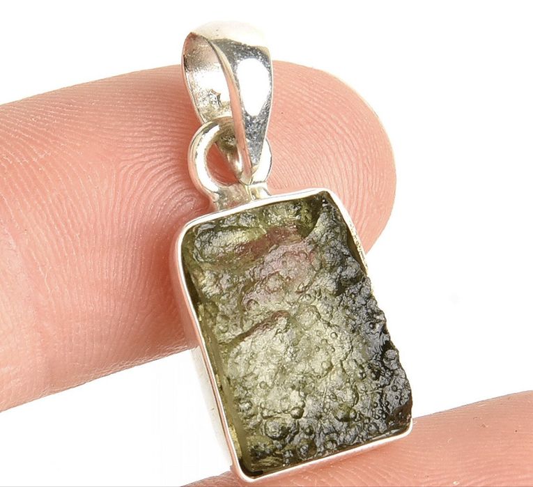 Естествен Молдавит медальон, сребро 925