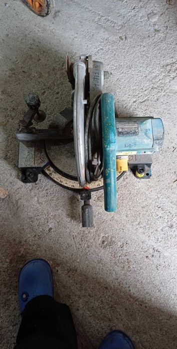 Scule la 110w pret 2000 negociabil