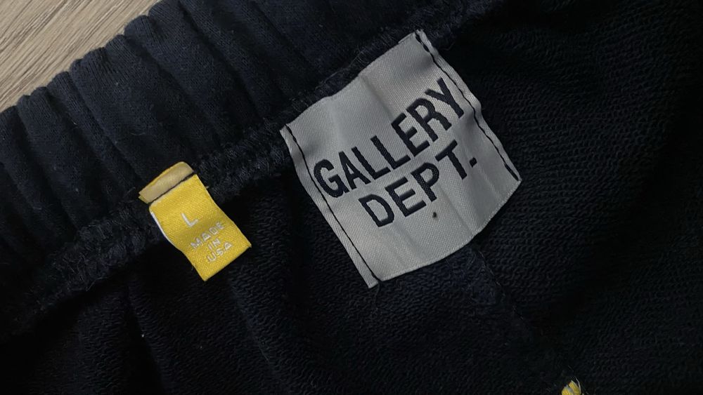 Pantaloni Flared Gallery Dept