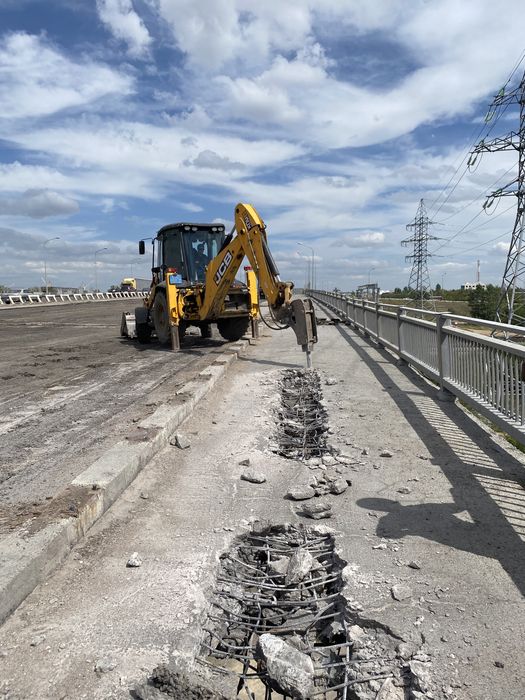Экскаватор гидромолот ямобур jcb услуги/аренда Астана