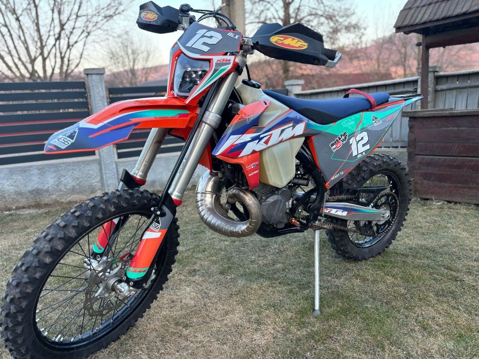 Motor enduro cross KTM exc 250, an 2020 cu 240 de ore