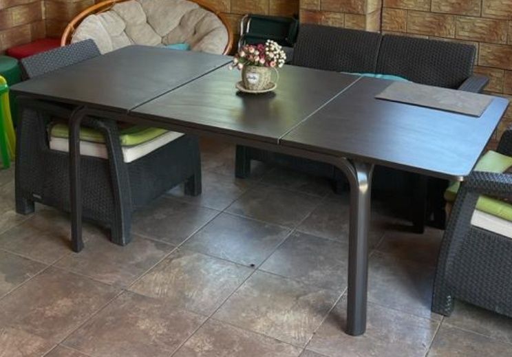 Продам стол из РОТАНГА