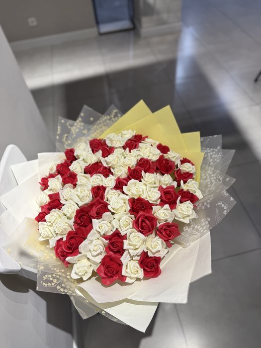 Цветы/клубника в шоколаде