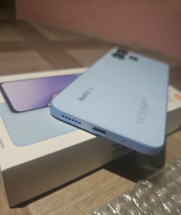 Telefon Xiaomi Redmi 12 / 128GB / 5G / Sky Blue