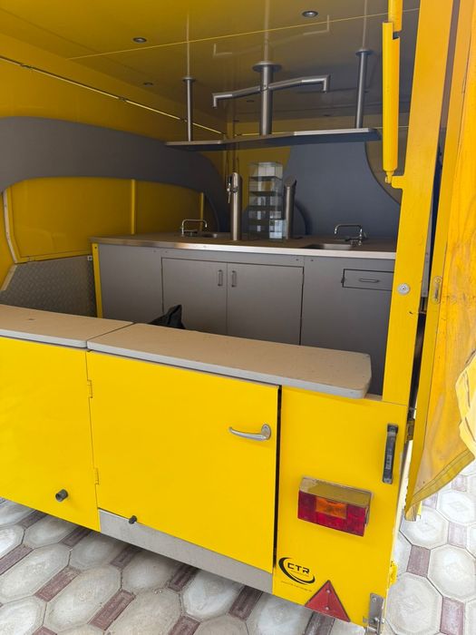 Фудтрак в хорошем состоянии. Торг и обмен приветствуется.