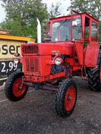 Se vinde tractor U650