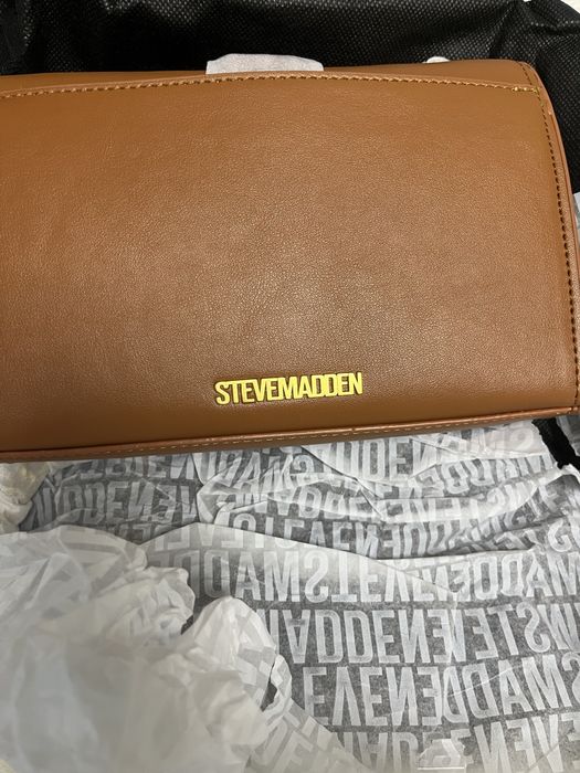 Дамска чанта в модерен цвят STEVE MADEN