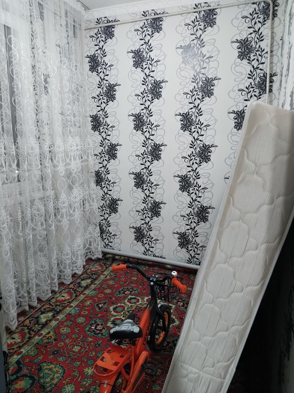 Аренда Чиланзар 16 1в2 3этаж. М. Чиланзар.