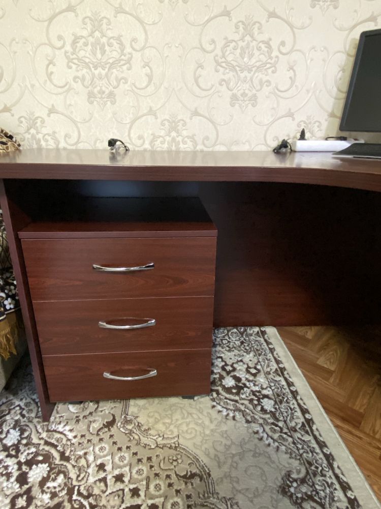 Стол компьютерный письменный рабочий угловой