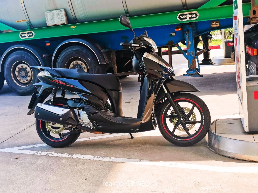 Honda SH300 2011г.