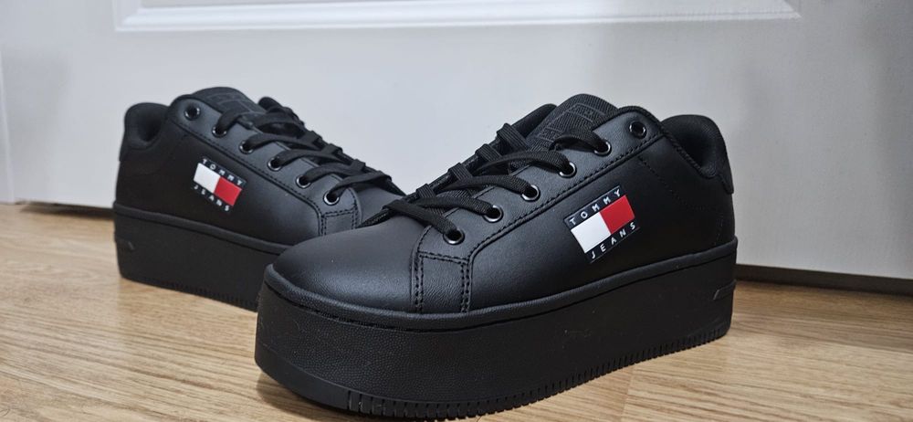 Tommy Jeans sneakers din piele TJW FLATFORM ESS