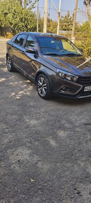 Lada vesta cross