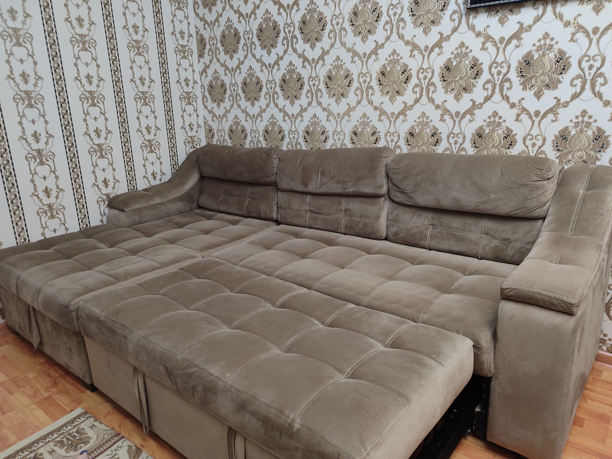 Углавой диван новый