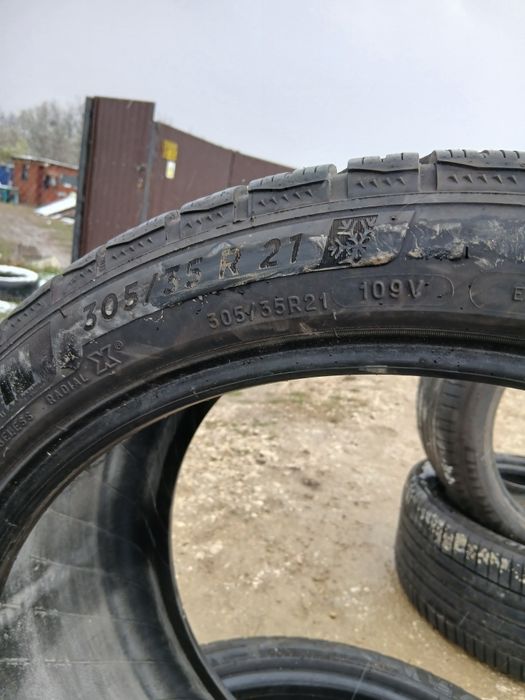 Anvelope vara și iarna 275/40/21   285/40/21.    315/35/21