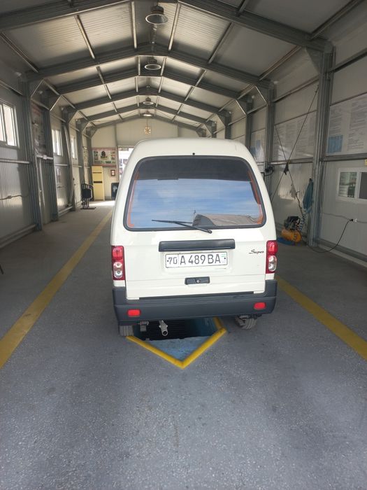 Срочно дамас сотилади йили 2008 зур мошинча йуриб турибти харажотсиз