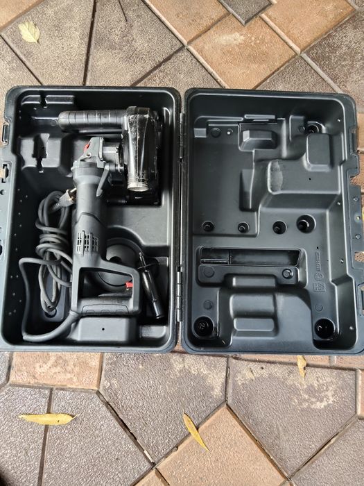 Mașina de făcut caneluri WURT. MASTER în condiții excelente