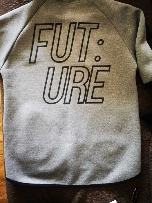 Суичър за тинейджър