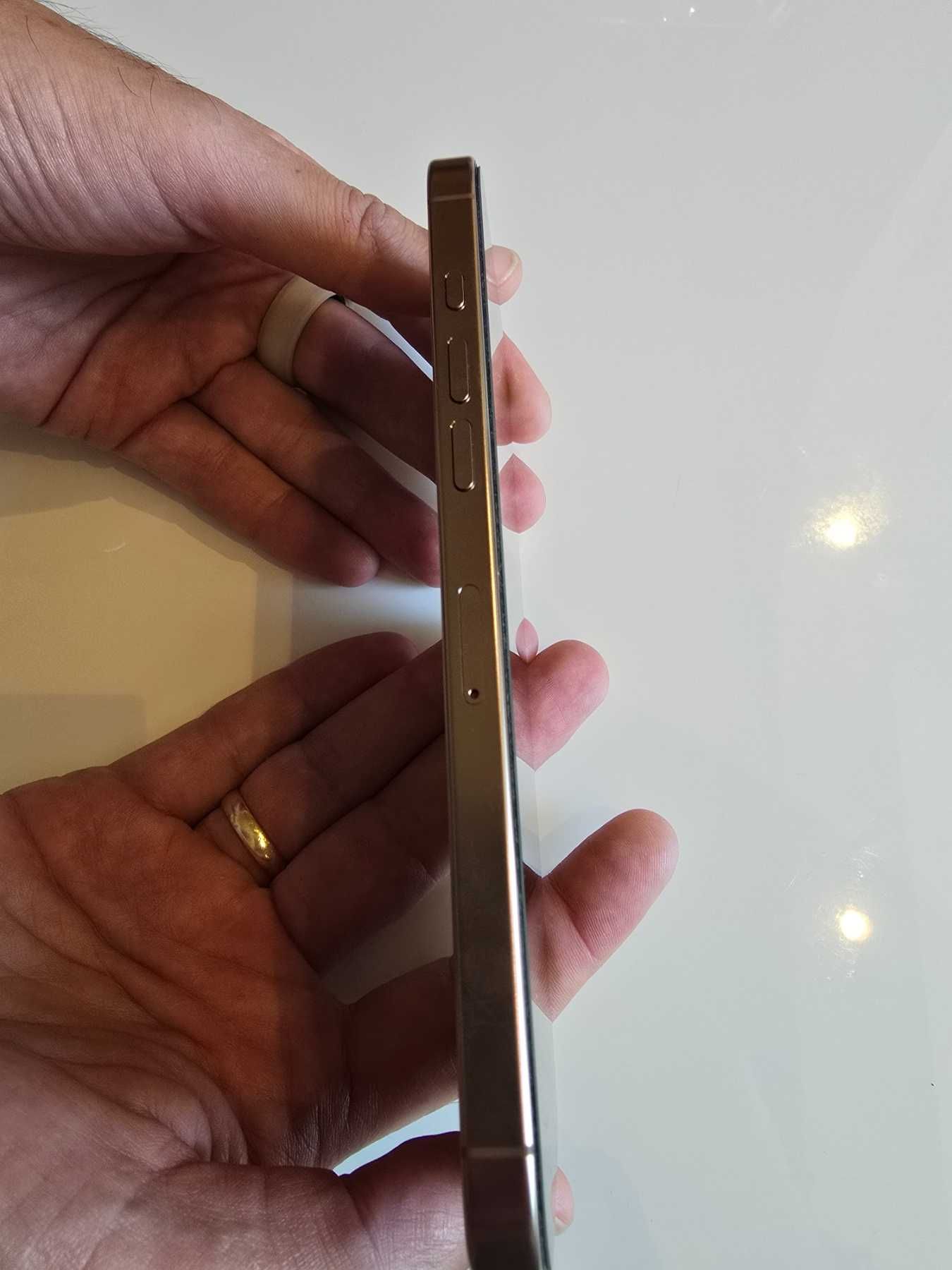 Запазен Apple iPhone 16 Pro Max 256GB Desert Titanium