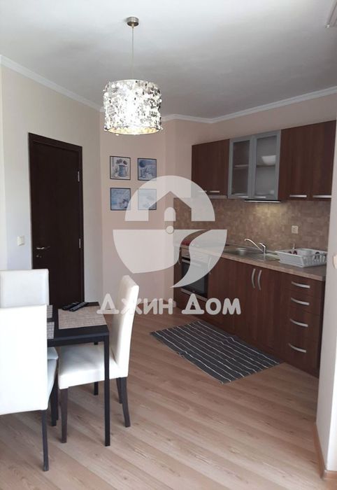Продава се Тристаен апартамент в Обзор - 87 кв.м за 1184 €/кв.м - Снимка #1