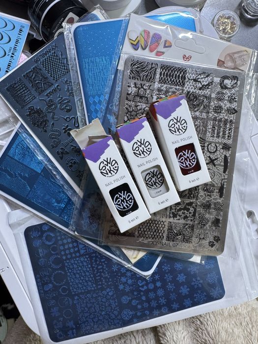 Продается все для мастера маникюра