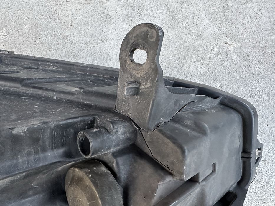 Фарове за Dacia Logan 2