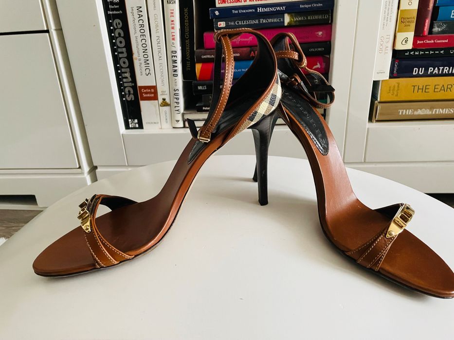 Sandale speciale Burberry