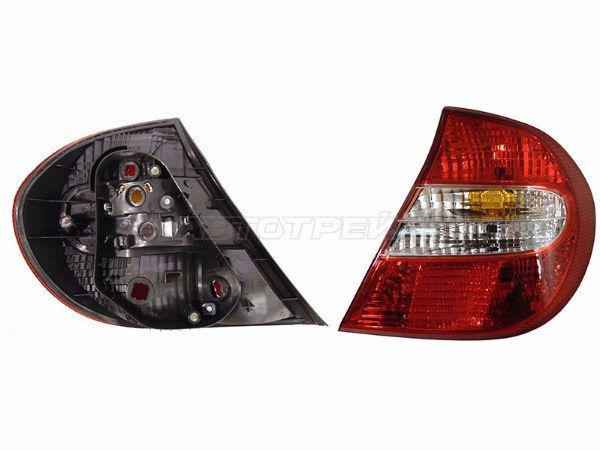 Фонарь задний Toyota Camry