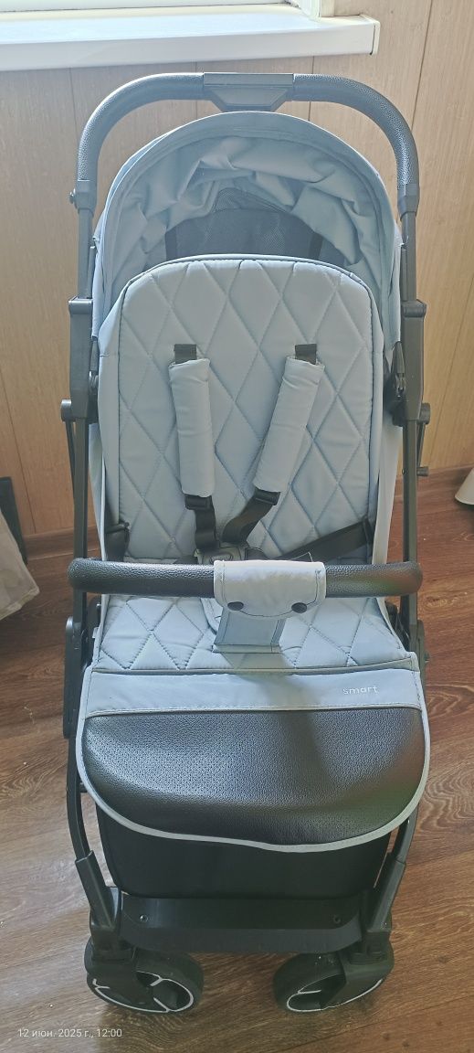 Коляска прогулочная MOWBABY Smart