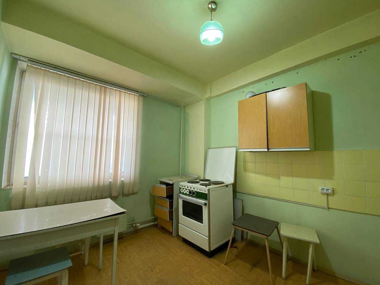 м.Х.Алимжана Дархан московские высотки 1-комн 15/18 50 м² без ремонта