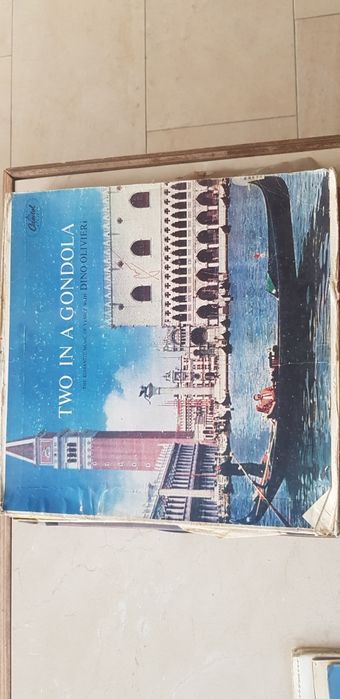 Viniluri vintage romanesti diverse