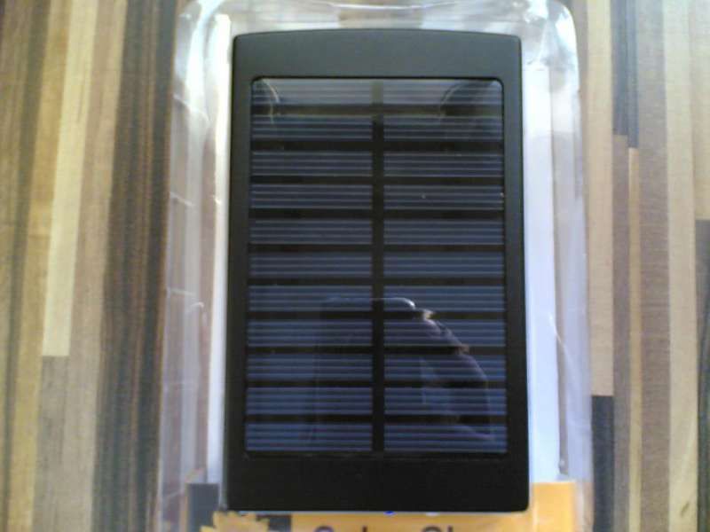 соларно зарядно Power Bank за телефон таблет смарфон мп3