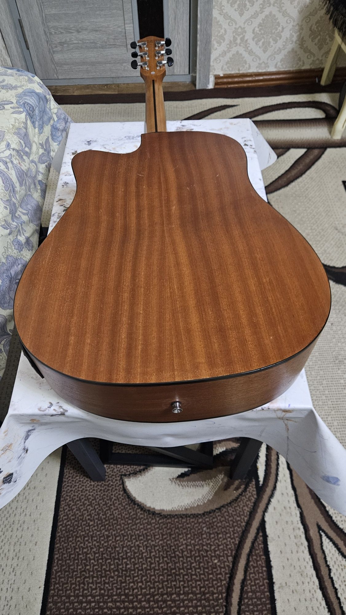 Gitara sotiladi xolati ideal