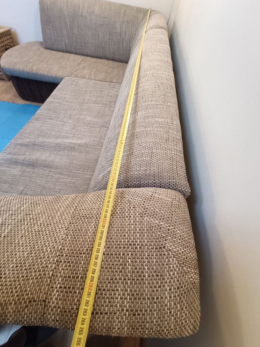 Coltar extensibil cu lada depozitare.