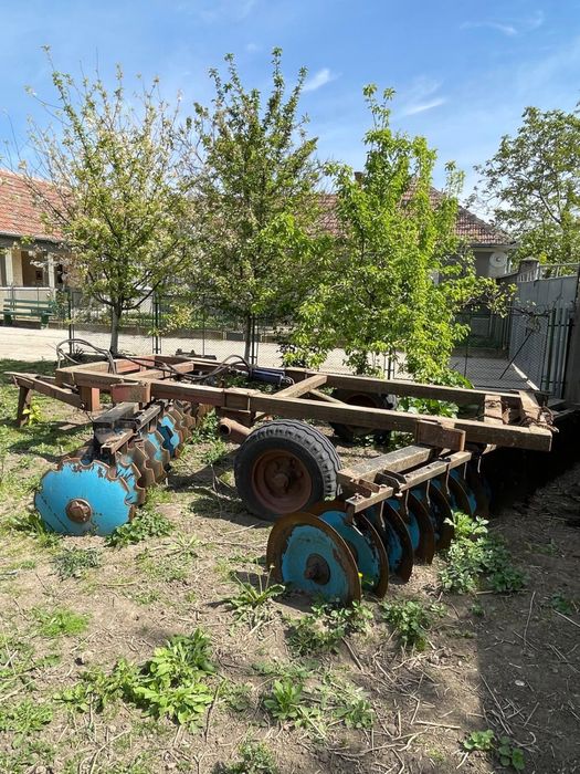 VÂND DISC AGRICOL ÎN V – 4 metri lățime de lucru