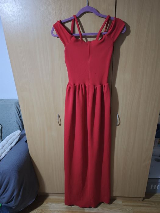 Rochie elegantă roșie
