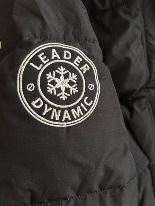 Продам зимнюю детскую куртку