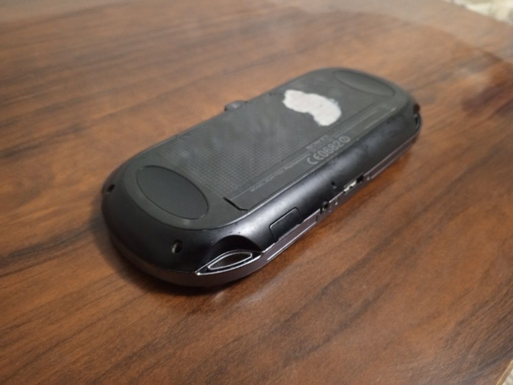 Продается ps Vita oled все в комплекте за