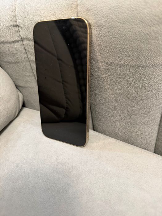 iPhone 14 PRO,золотистого цвета